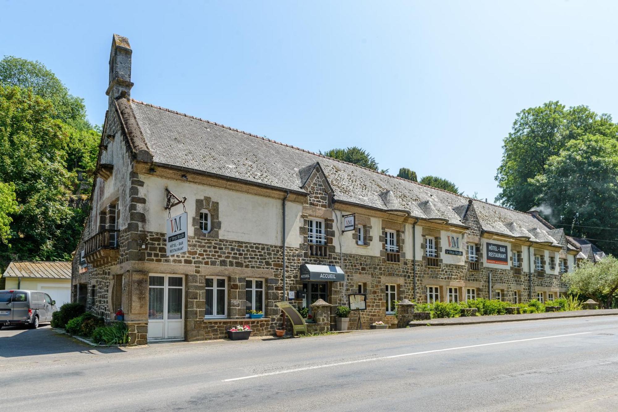 Le Vieux Moulin 2* Hédé